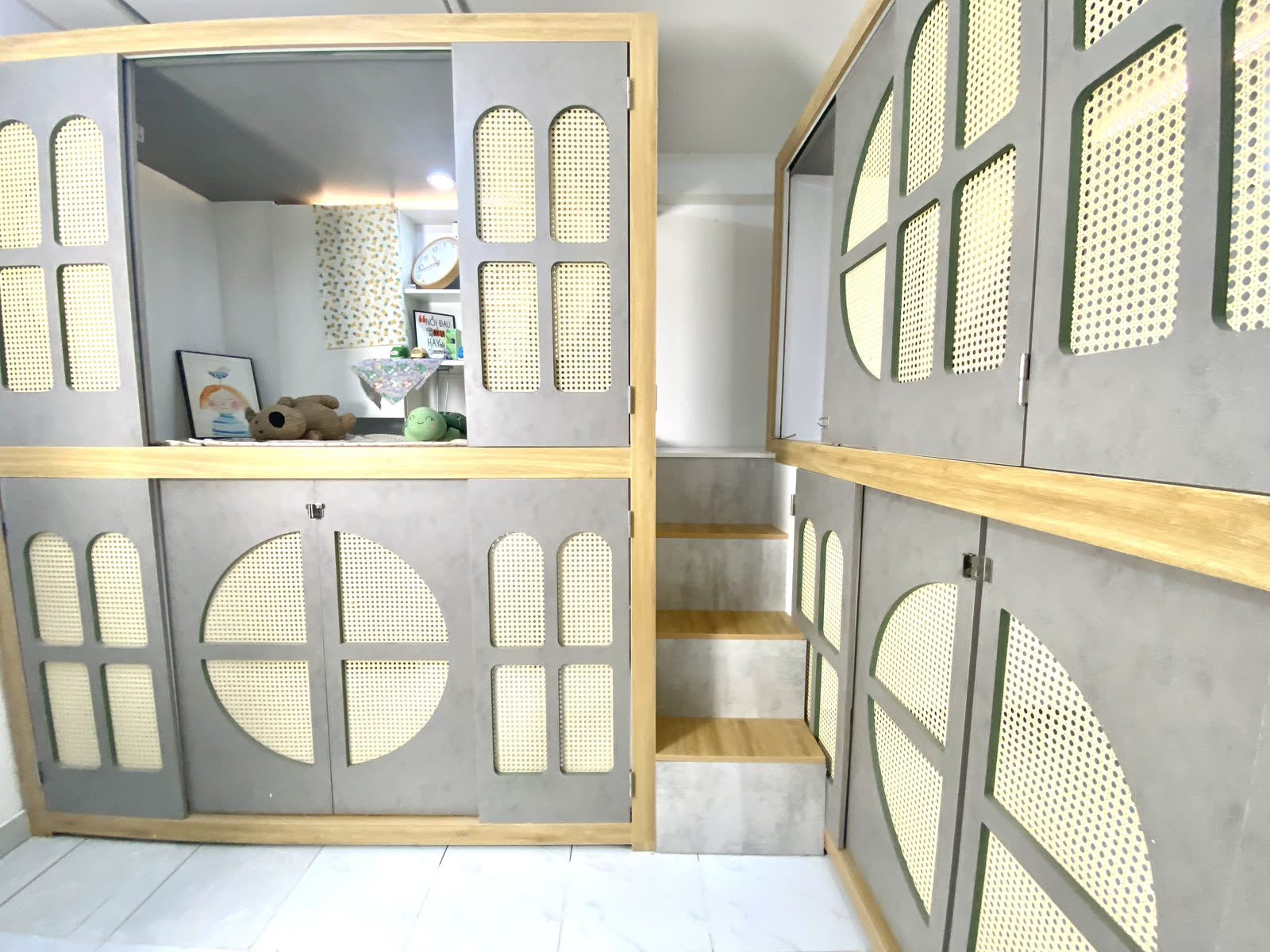 Dãy sleepbox hoàn thiện trong phòng lớn