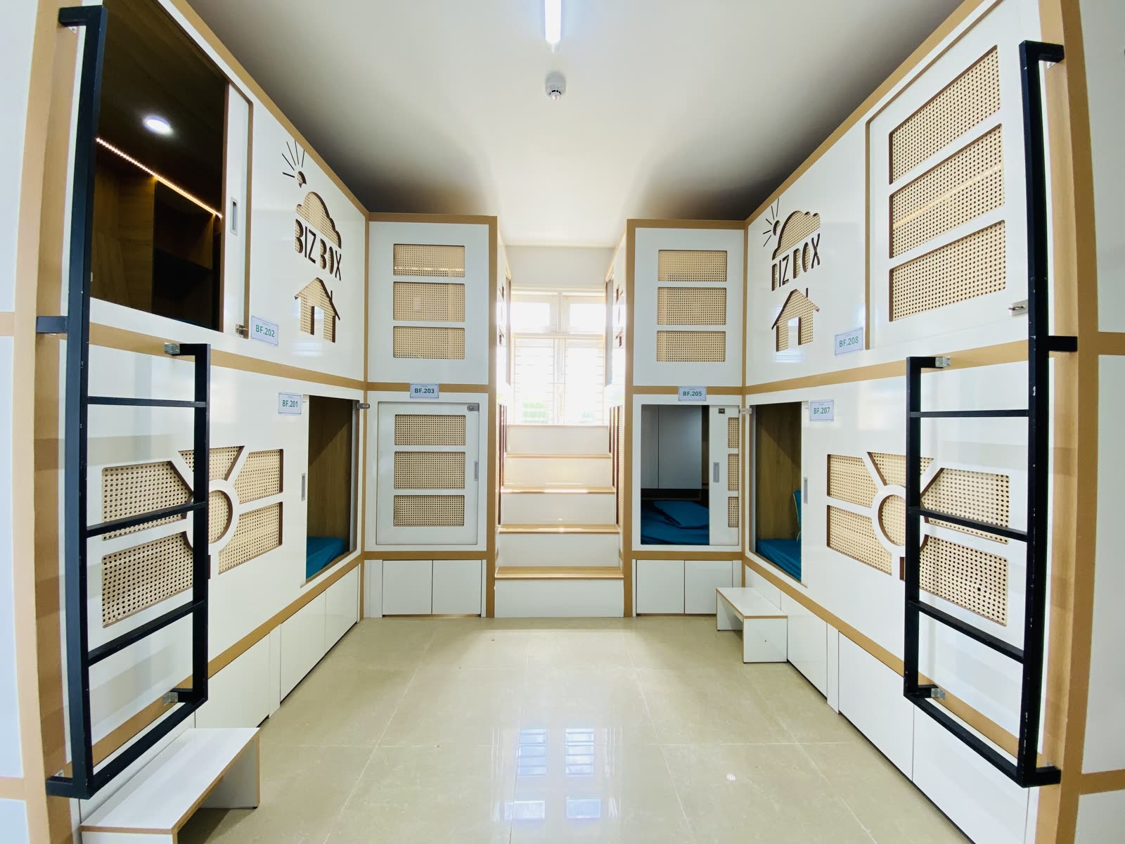 Lối đi trong khu sleepbox giữ thông suốt
